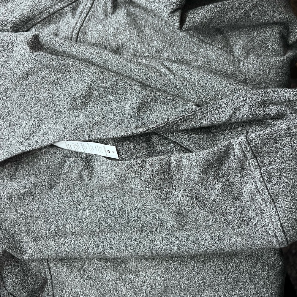 NWOT Lululemon Scuba Pullover Hoodie